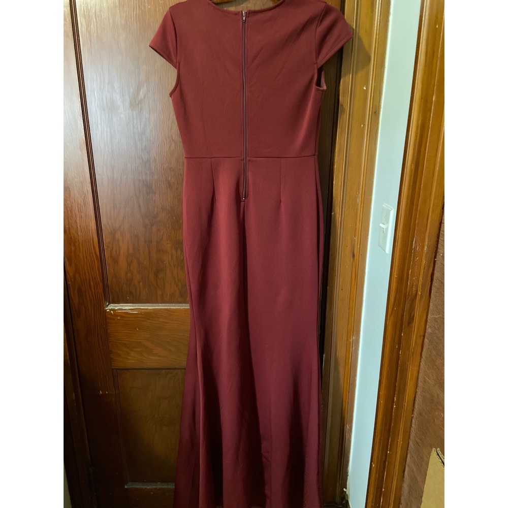 Deep Red Gown - Picture 2 of 2